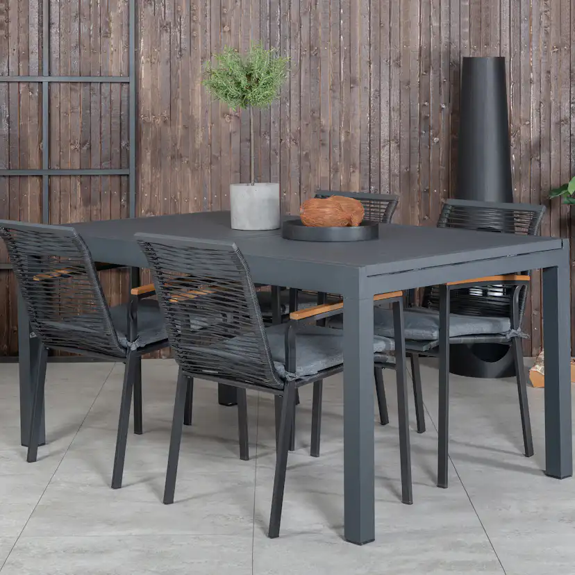 Matgrupp Venture Home Marbella med Deni Stolar