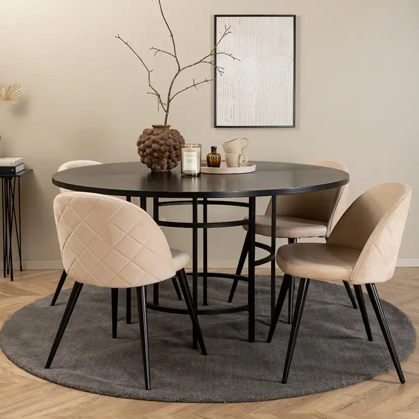 Matgrupp Venture Home Wien med 4 Valentina Stitcthes Stolar Sammet