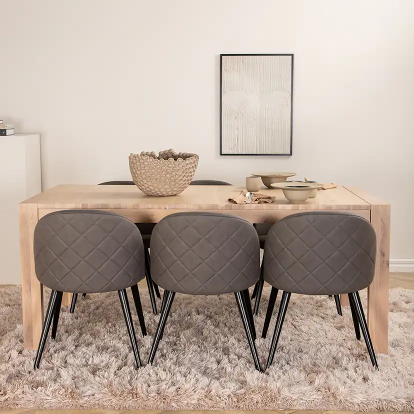 Matgrupp Venture Home Shy med 6 Valentina Stitcthes Stolar Mikrofiber