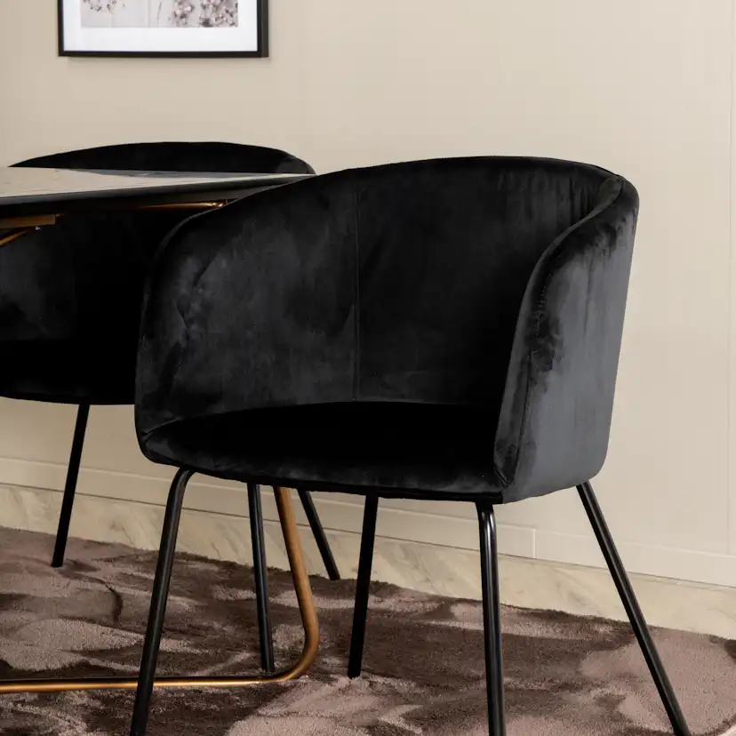 Matgrupp Venture Home Annika med 6 Bergen Stolar