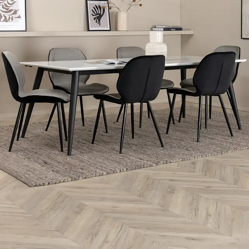 Matgrupp Venture Home Jolie med 6 Elisa Stolar