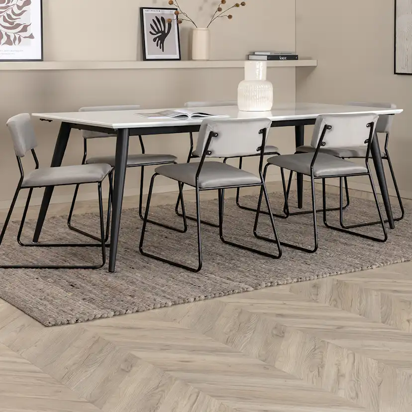 Matgrupp Venture Home Jolie med 6 Kungshamn Stolar Sammet