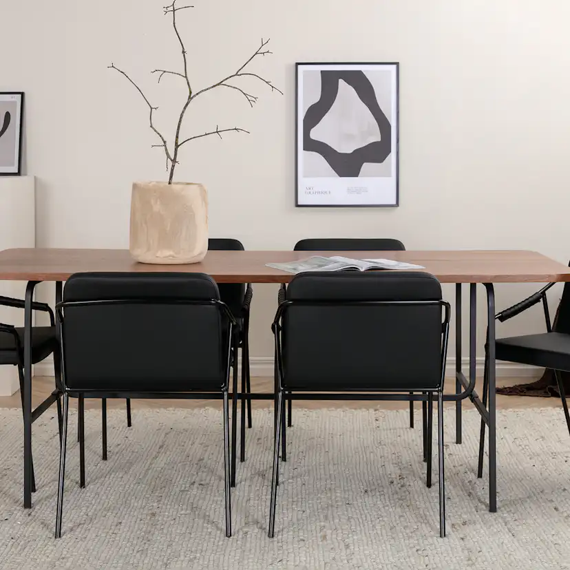 Matgrupp Venture Home Chicago matbord och Tjärö matstol Brun