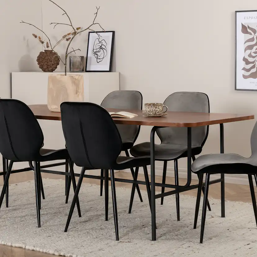 Matgrupp Venture Home Chicago matbord och Elisa matstol