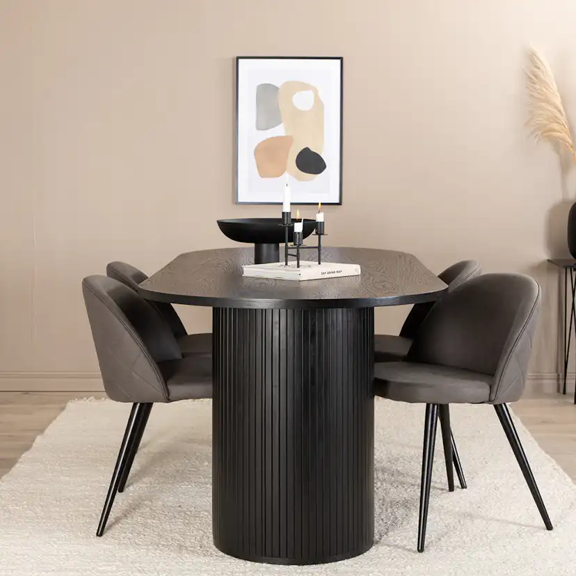 Matgrupp Venture Home Bianca med 4 Valentina Stitcthes Stolar