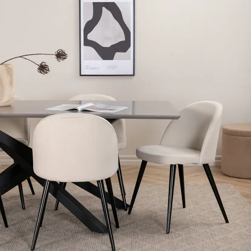 Matgrupp Venture Home med Piata Matbord och 6 Valentina Matstolar