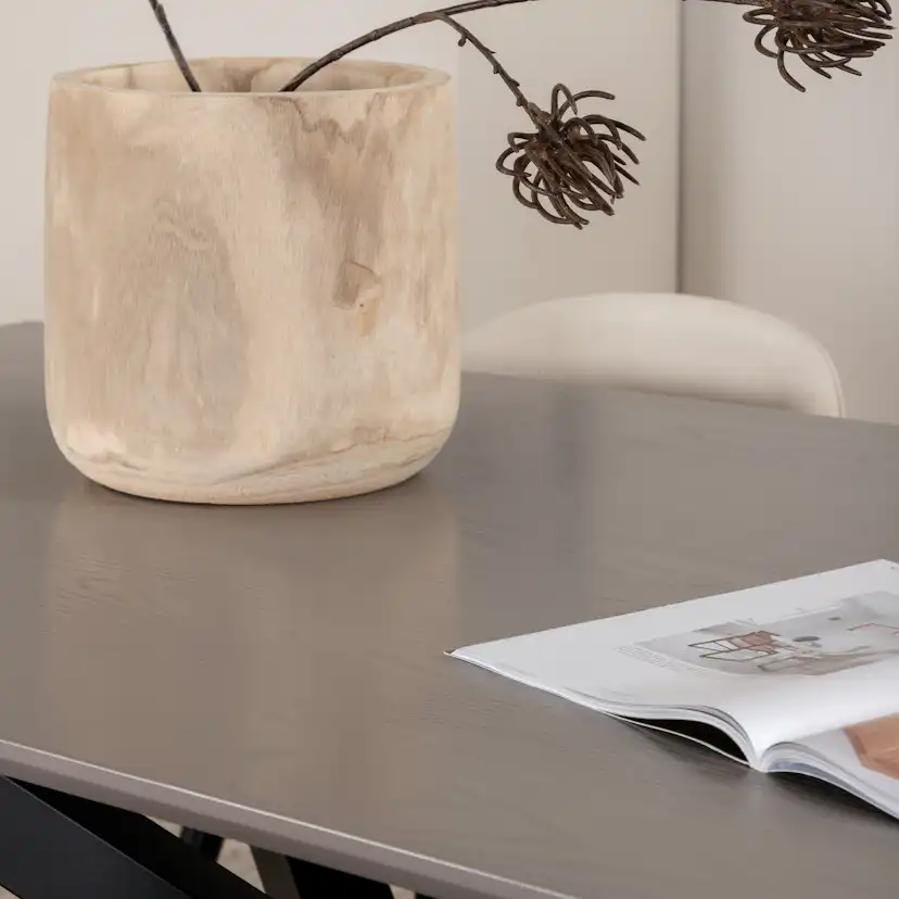 Matgrupp Venture Home med Piata Matbord och 6 Valentina Matstolar