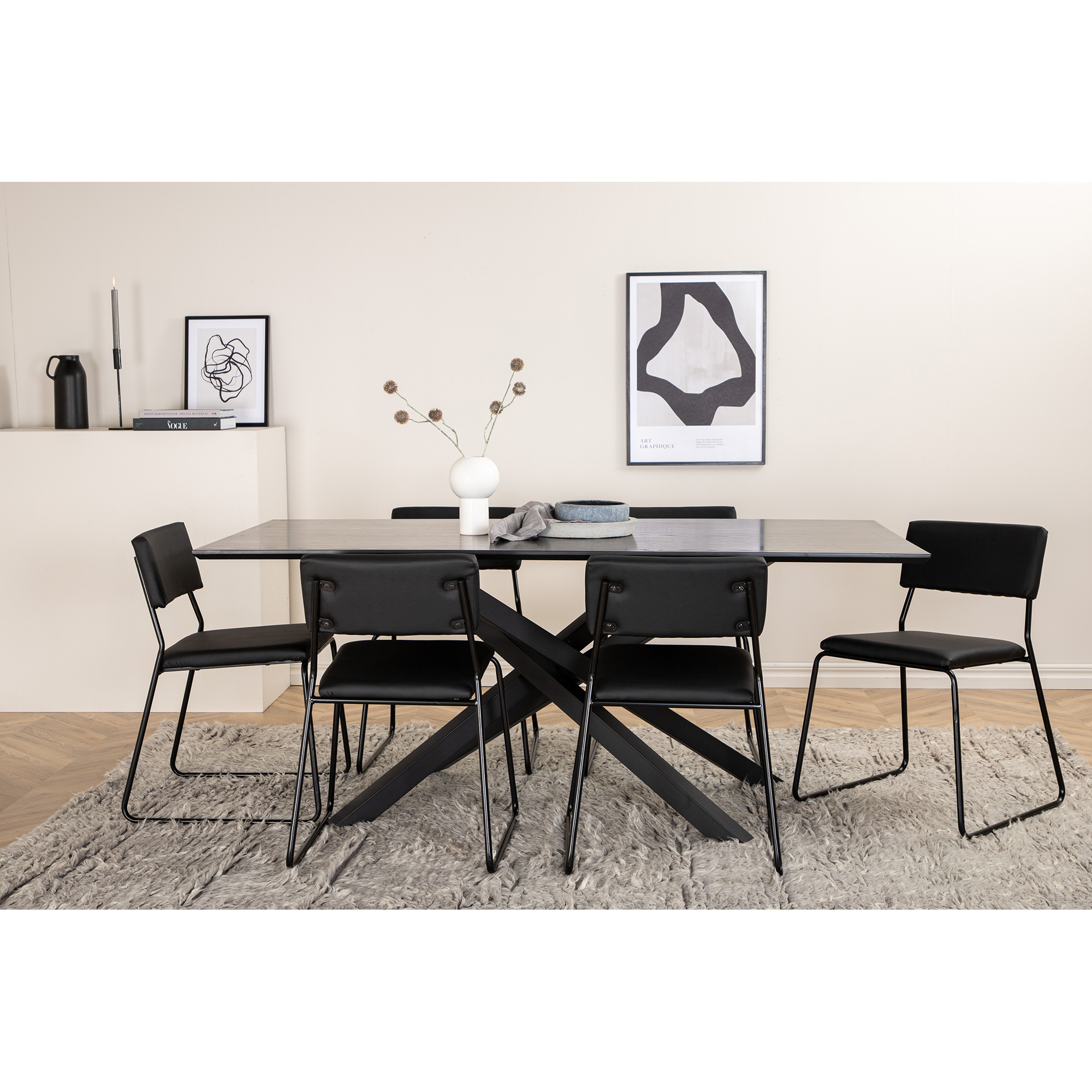 Matgrupp Venture Home med Piata Matbord och 6 Kungshamn Matstolar i Konstläder