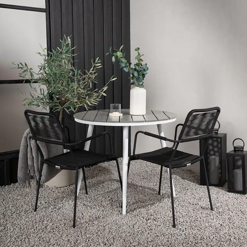 Matgrupp Venture Home Break med 2 Lindos Stolar