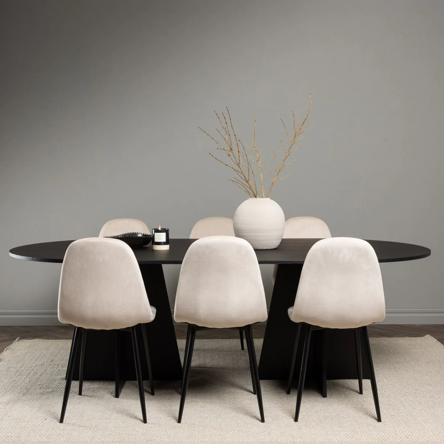 Matgrupp Venture Home Bootcut Oval med 6 Polar Sammet Stolar