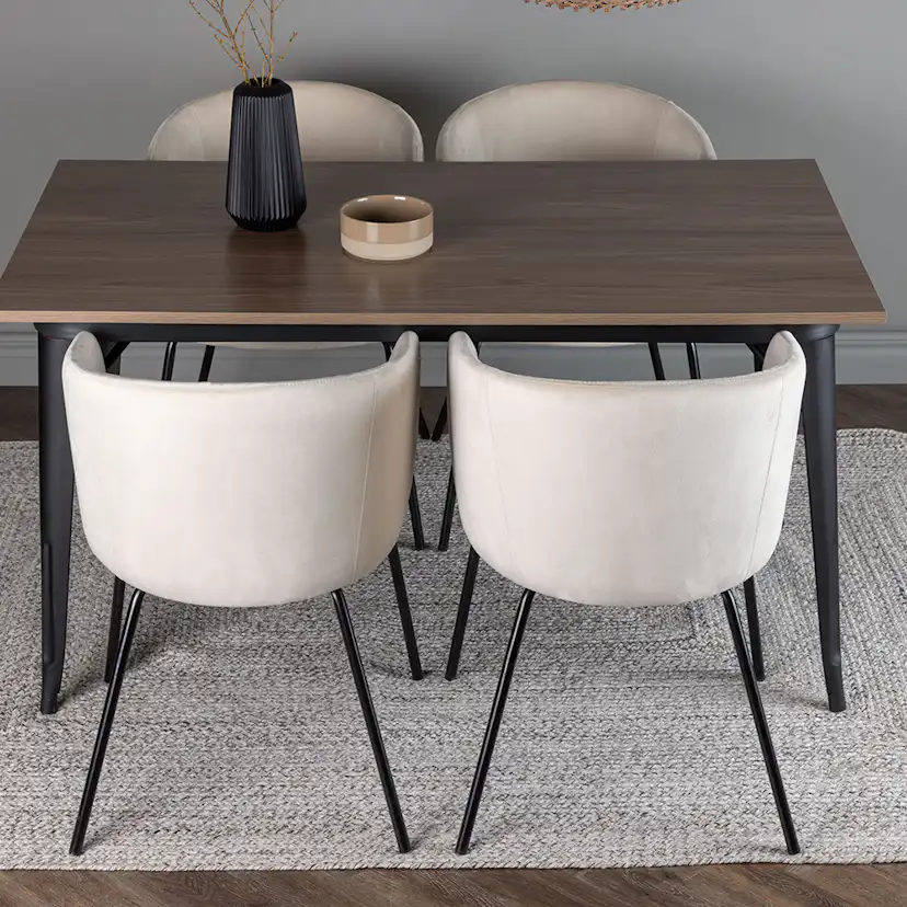 Matgrupp Venture Home Tempe 140 cm med 4 Berit Stolar Sammet