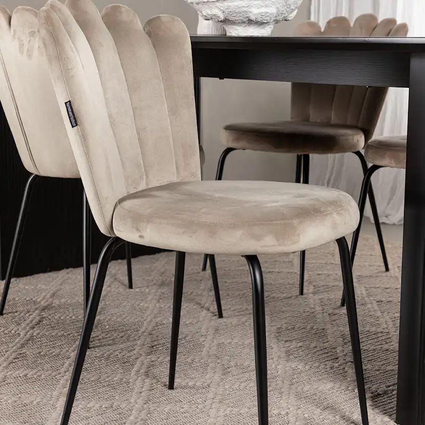 Matgrupp Venture Home Vail med 4 Limhamn Light Stolar