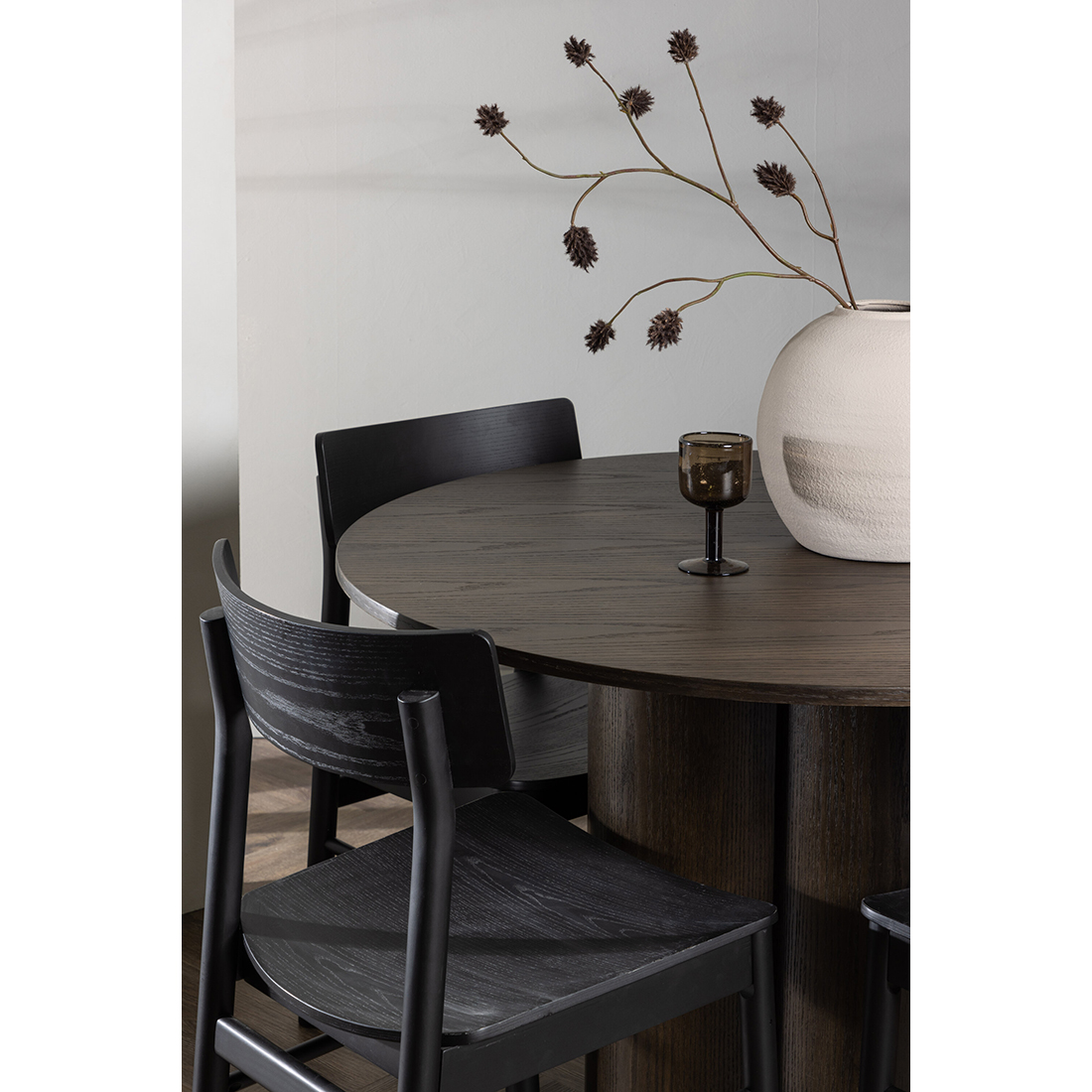 Matgrupp Venture Home Olivia Ø110 cm med 4st Montros Matstolar