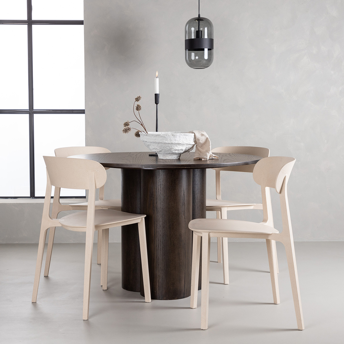 Matgrupp Venture Home Olivia med 4 Åstol Stolar