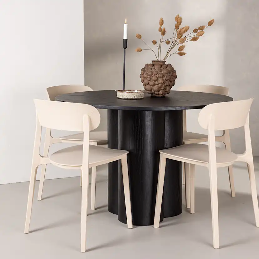 Matgrupp Venture Home Olivia Ø 110 cm med 4 Åstol Stolar