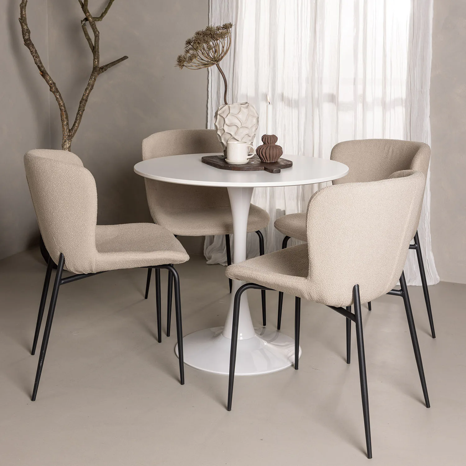 Matgrupp Venture Home Hamden Ø80 cm med 4 Modesto stolar