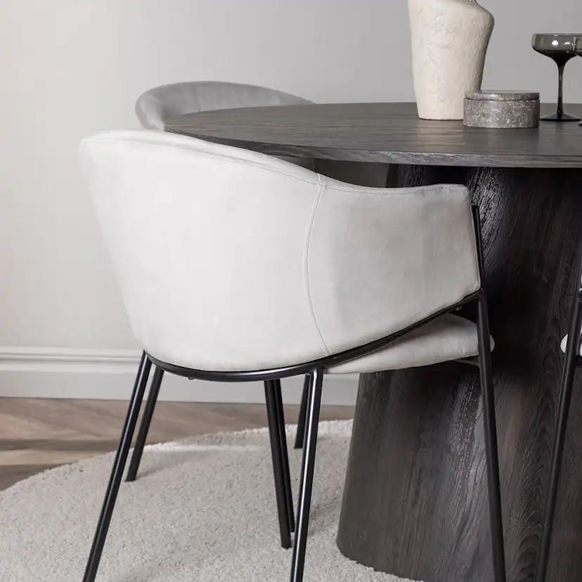 Matgrupp Venture Home Lanzo Ø120 cm med 4 st Evelina stolar