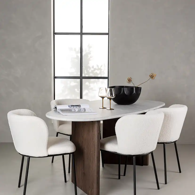 Matgrupp Venture Home Grönvik Ovalt Matbord 180 cm & 4 Edina Stolar i Vit Boucle