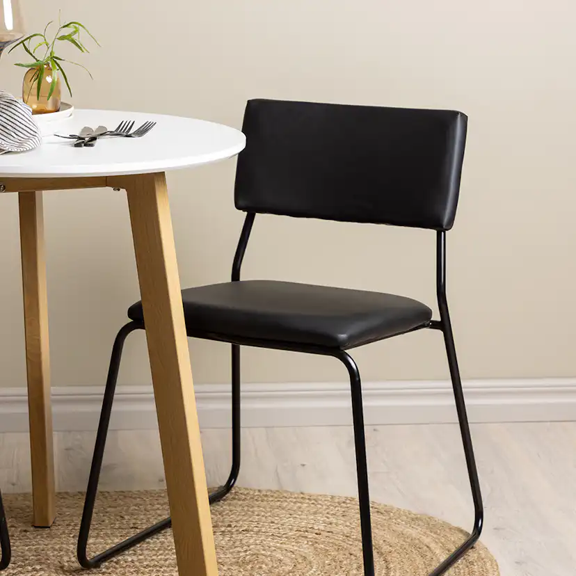 Matgrupp Venture Home Leonora Ø65 cm med 2 st Kenth stolar