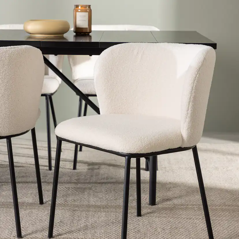 Matgrupp Venture Home Astrid med 6 Edina Stolar