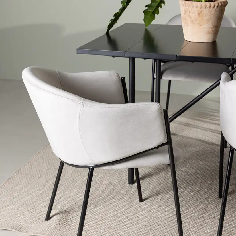 Matgrupp Venture Home Astrid med 6 Evelina Stolar