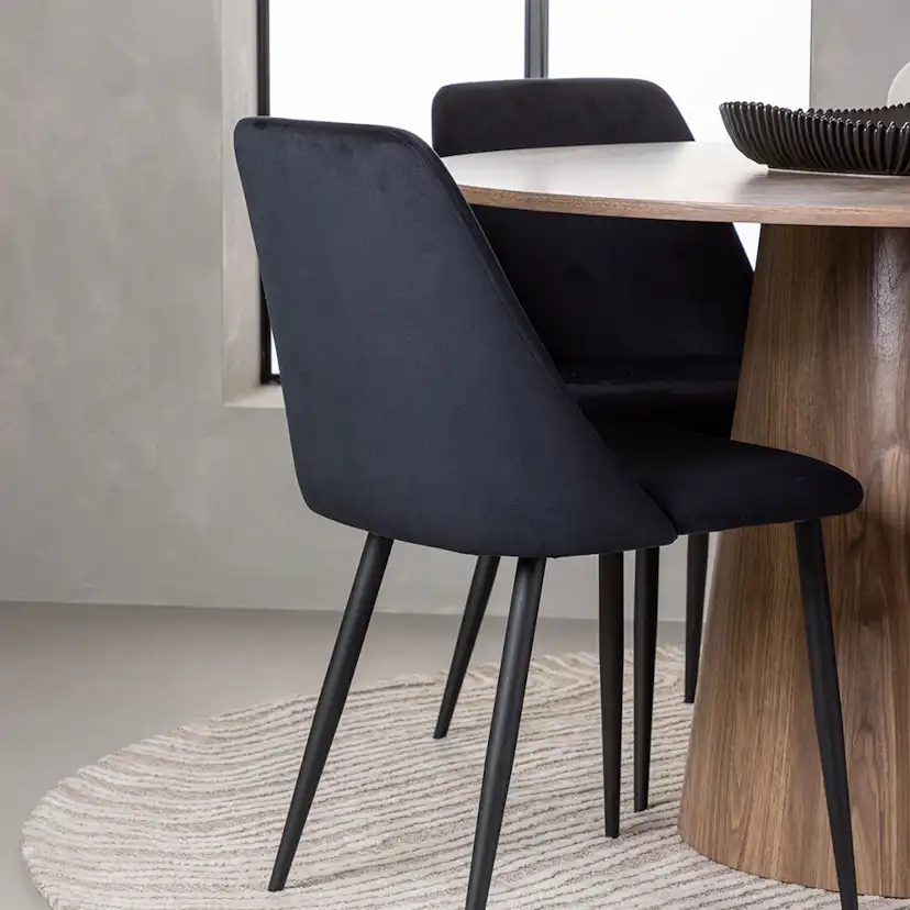 Matgrupp Venture Home Lanzo Runt Matbord Ø120 cm & 4 Night Stolar i Sammet