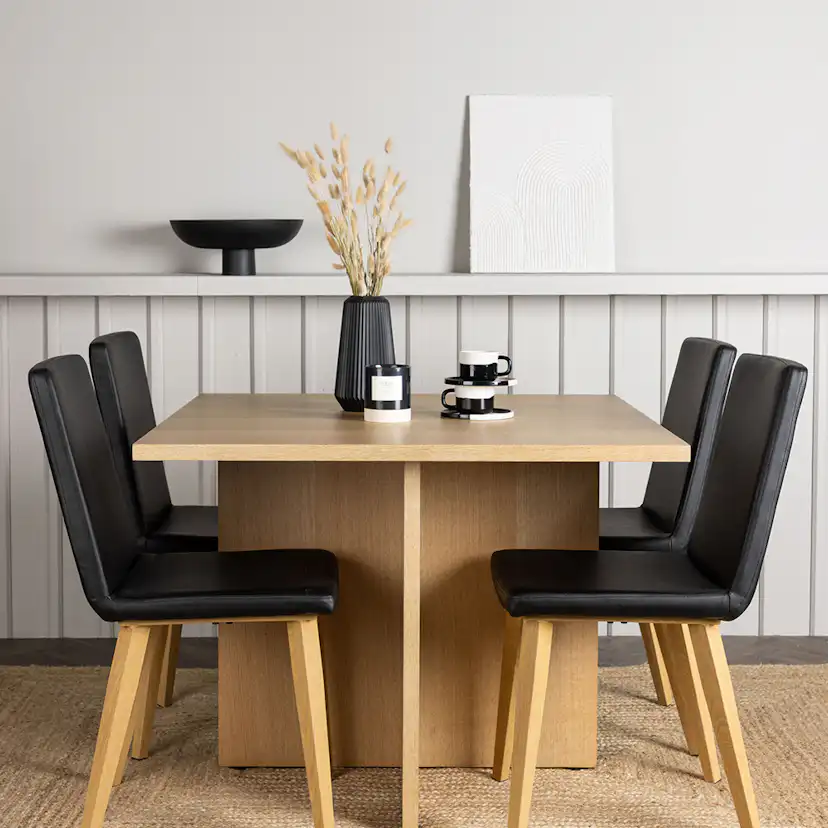 Matgrupp Venture Home Leo med 4 Today Stolar