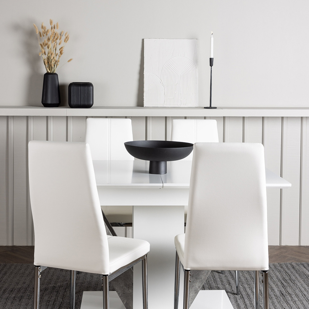 Matgrupp Venture Home Disa med 4 Pastill Stolar