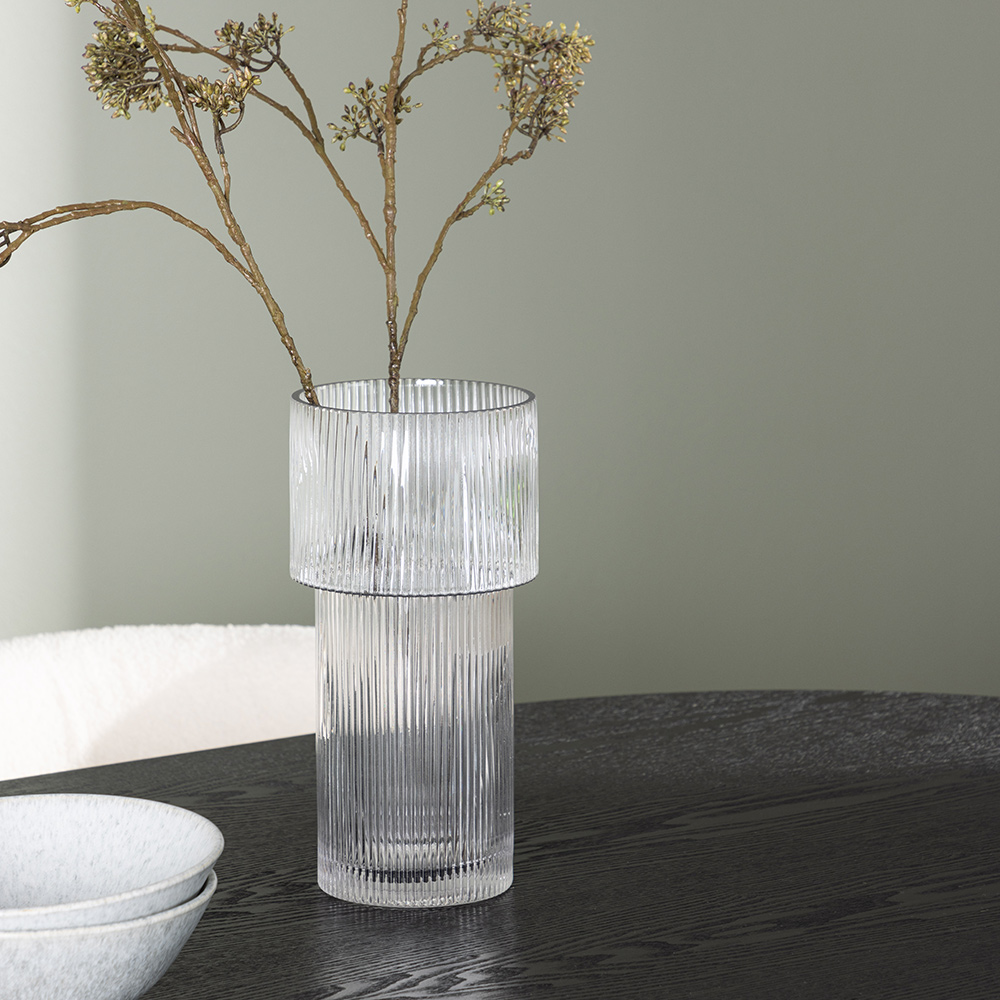 Matgrupp Venture Home Isolde Ovalt Matbord 180 cm & 4 Edina Stolar i Vit Boucle