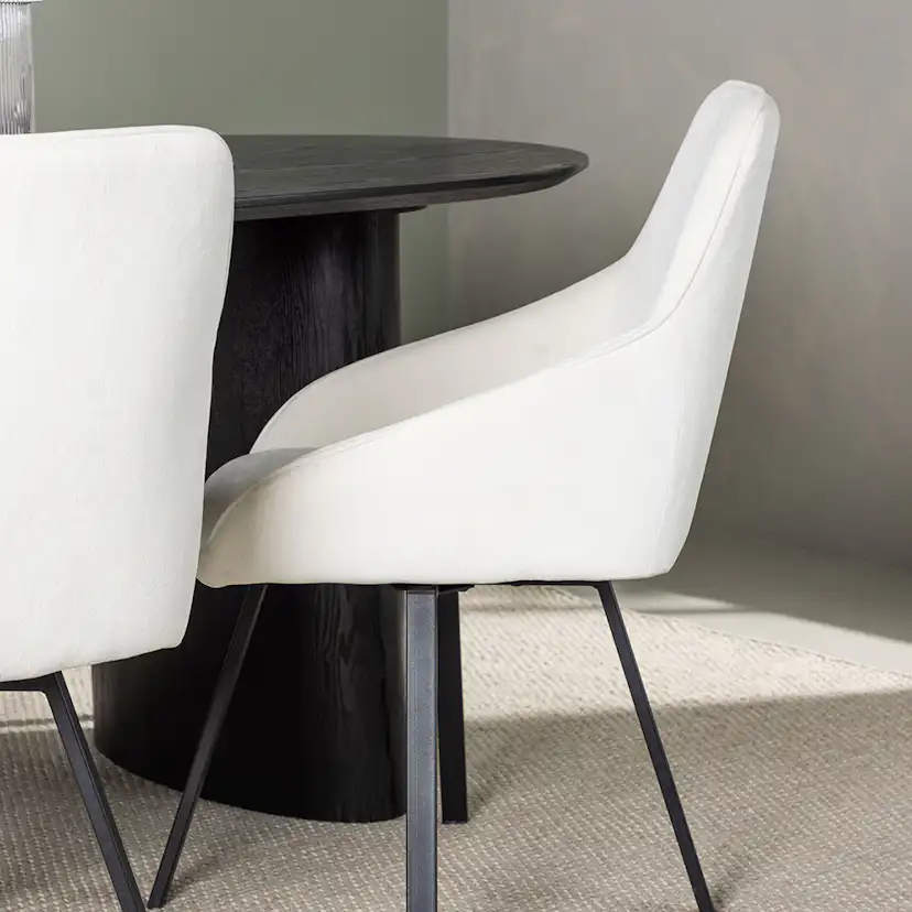 Matgrupp Venture Home Isolde med 4 st Rosie stolar