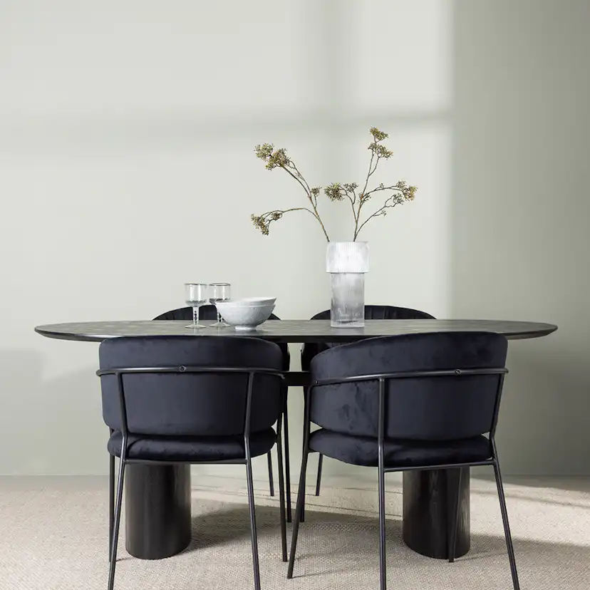 Matgrupp Venture Home Isolde med 4 st Selma stolar