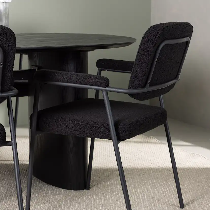 Matgrupp Venture Home Isolde med 4 st Yesterday stolar