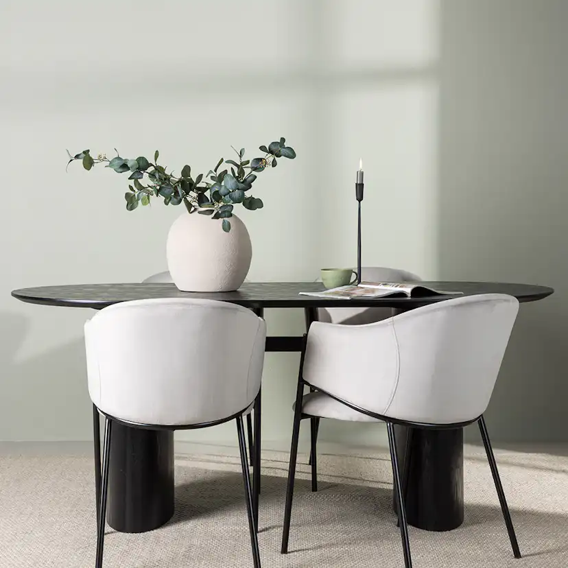 Matgrupp Venture Home Isolde med 4 st Evelina stolar