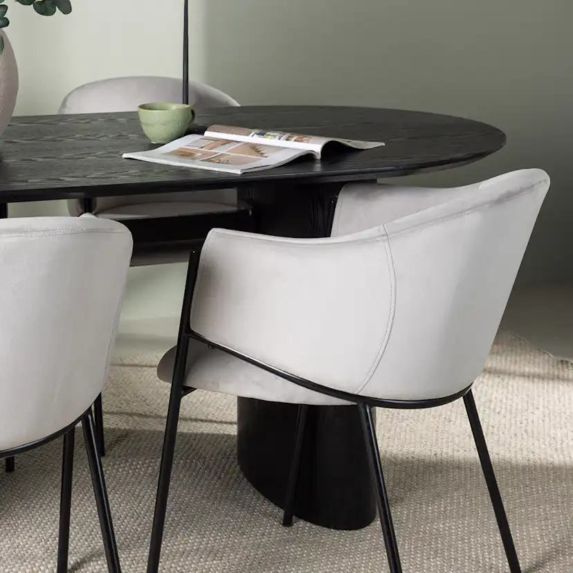 Matgrupp Venture Home Isolde med 4 st Evelina stolar