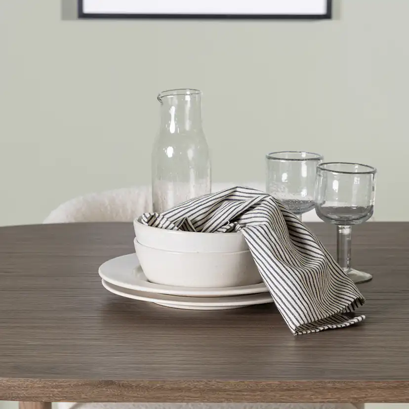 Matgrupp Venture Home Andy med 4 st Edina stolar