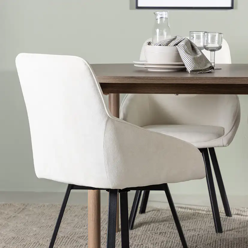 Matgrupp Venture Home Andy med 4 st Rosie stolar