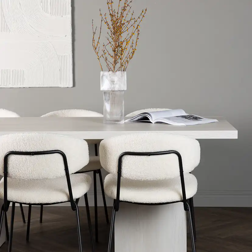 Matgrupp Venture Home Olga med 6 st Chico stolar