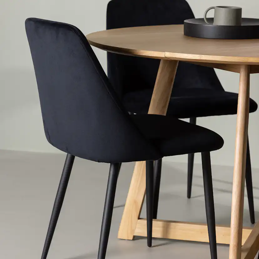 Matgrupp Venture Home Yakidon Ø120 cm med 4 st Night stolar