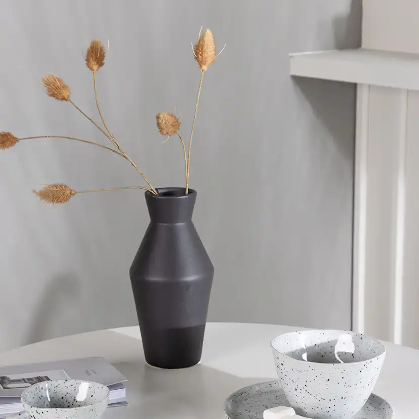 Matgrupp Venture Home Danburi Ø60 cm med 2 st Edvin stolar