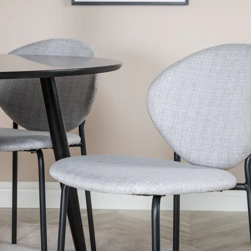 Matgrupp Venture Home Plaza med 4st Vault Stolar