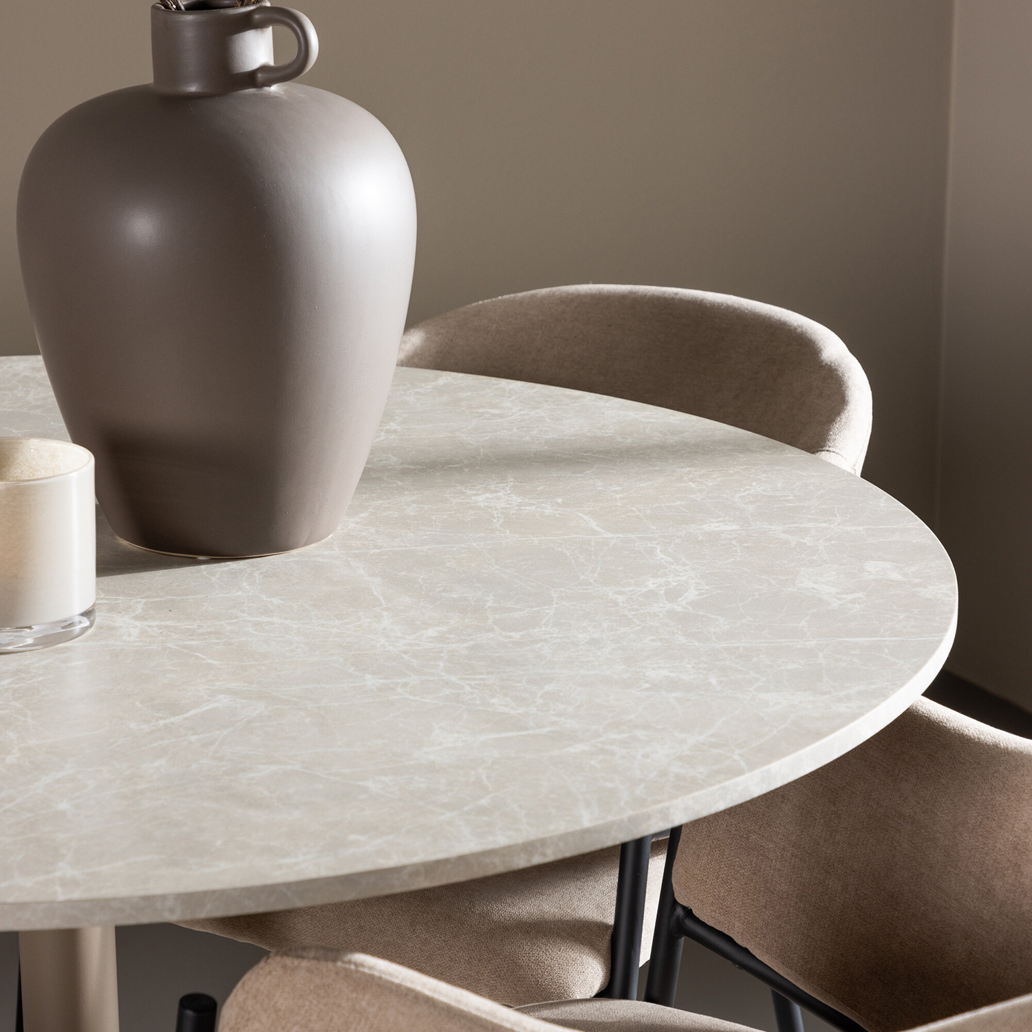 Matgrupp Venture Home Lycke Ø110 med 4 st Evelina Stolar