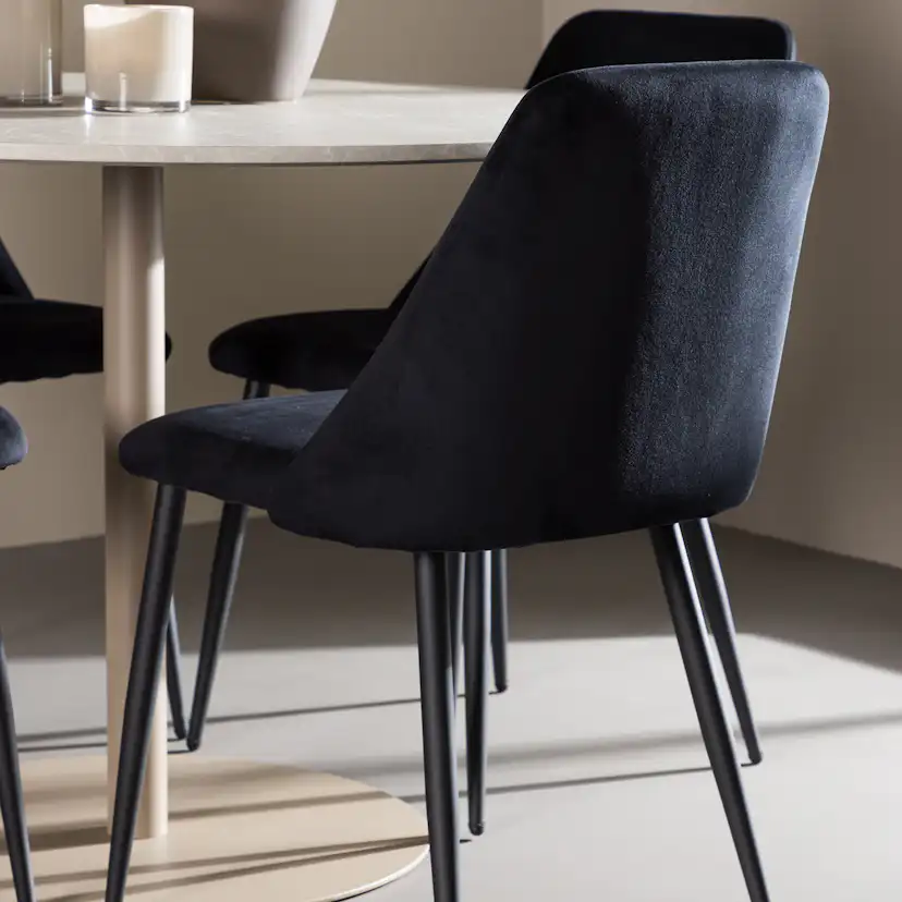 Matgrupp Venture Home Lycke Ø110 med 4 st Night Stolar