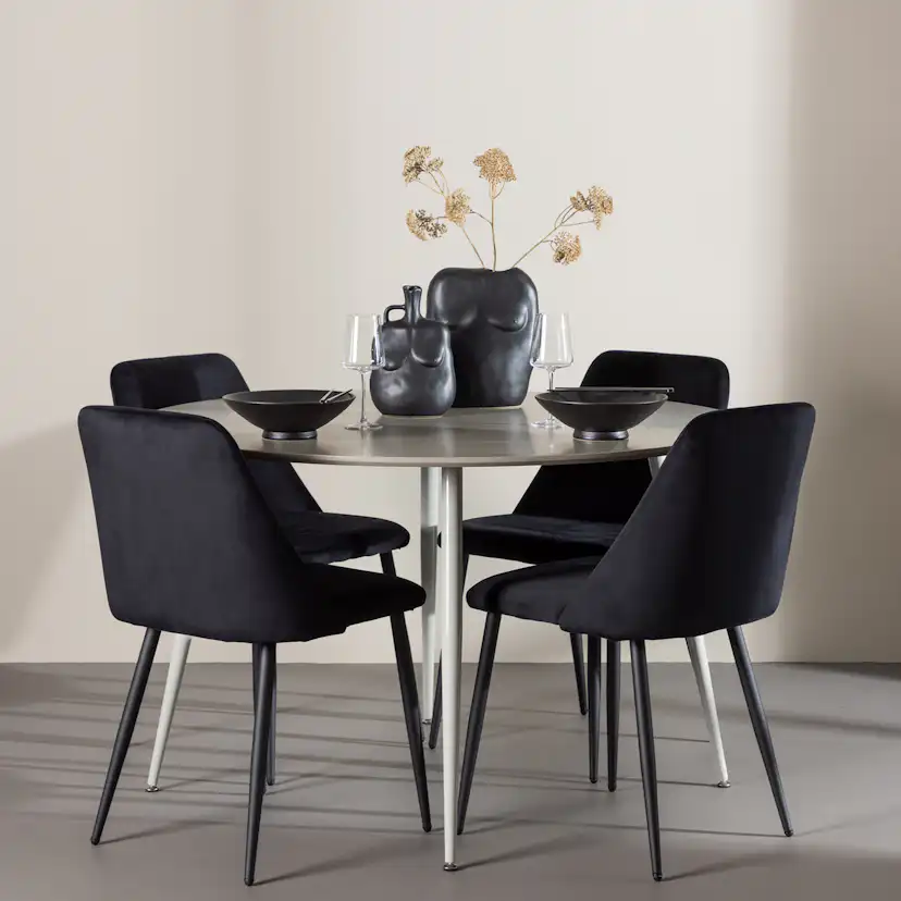 Matgrupp Venture Home Plaza Ø120 med 4 st Night Stolar