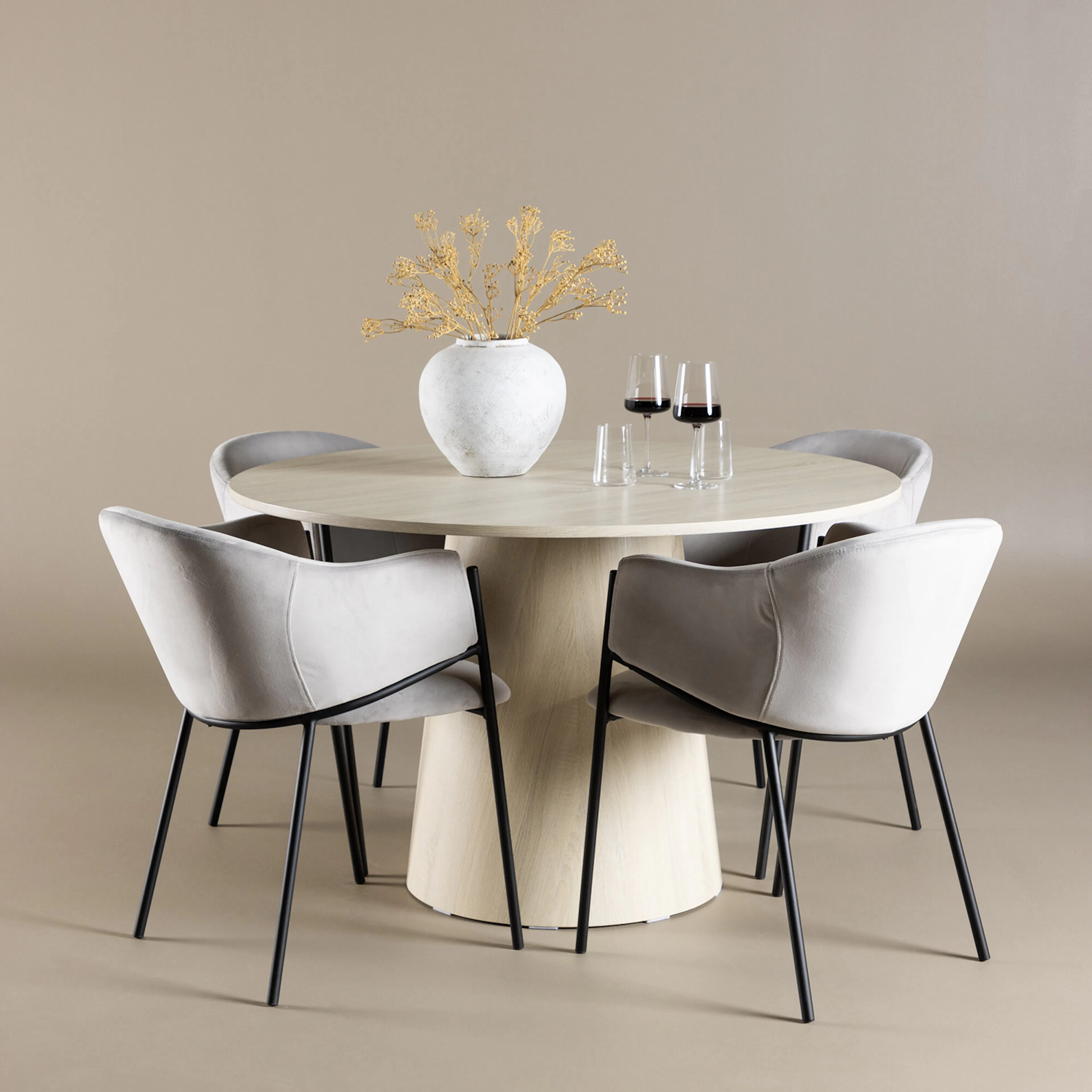 Matgrupp Venture Home Lanzo Ø120 med 4 st Evelina Stolar