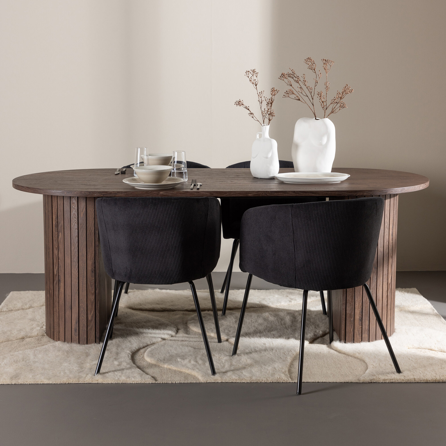 Matgrupp Venture Home Härön 200 med 4 st Berit Stolar