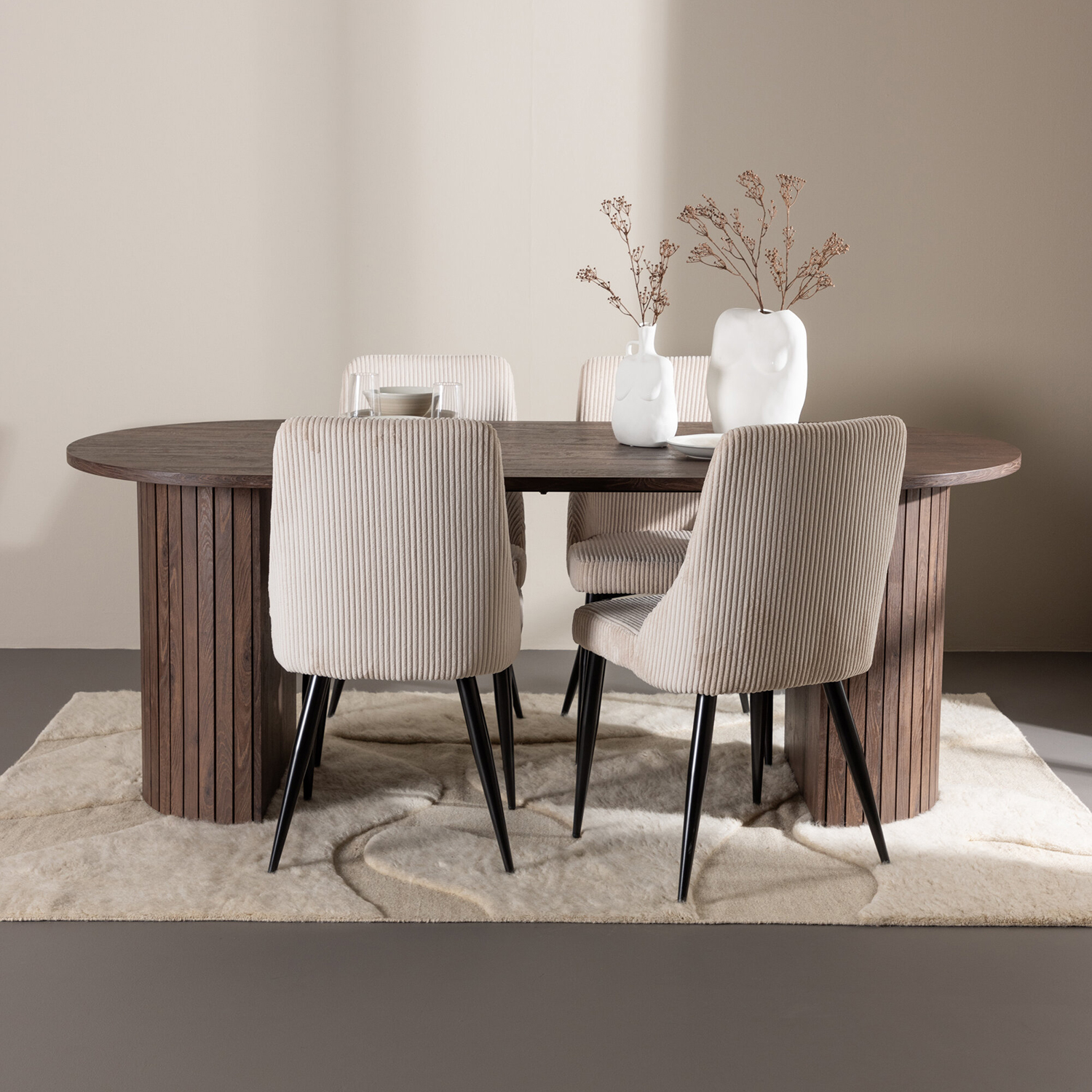 Matgrupp Venture Home Härön 200 med 4 st Leone Stolar