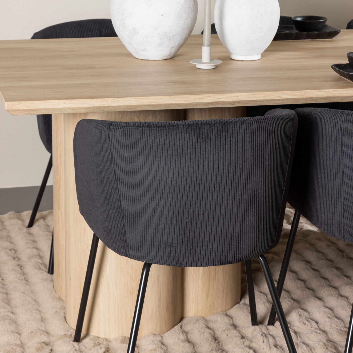 Matgrupp Venture Home Olivia 210 med 6 st Berit Stolar