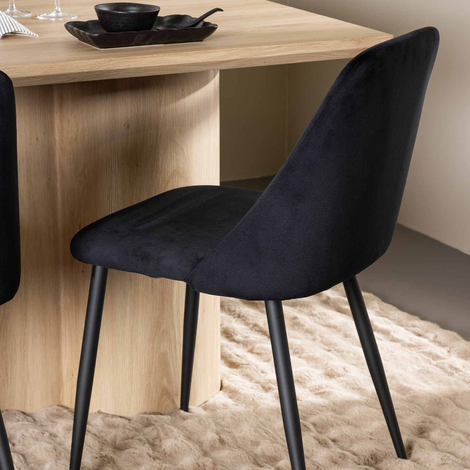 Matgrupp Venture Home Olivia 210 med 6 st Night Stolar