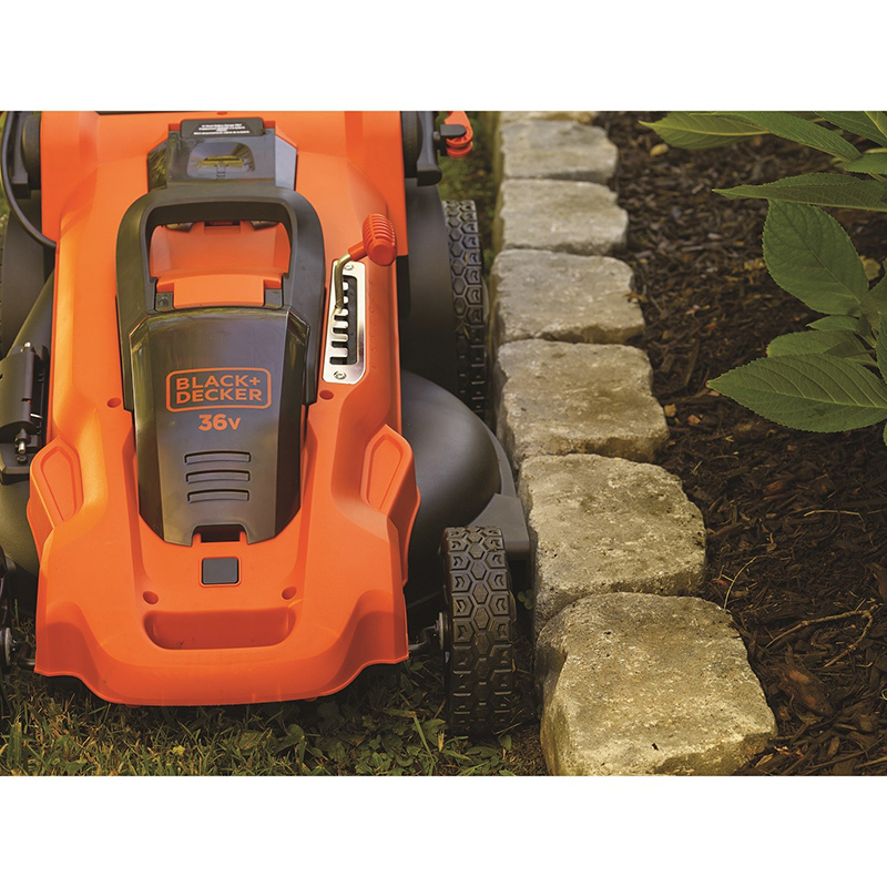 Gräsklippare Black+Decker CLMA4820L2