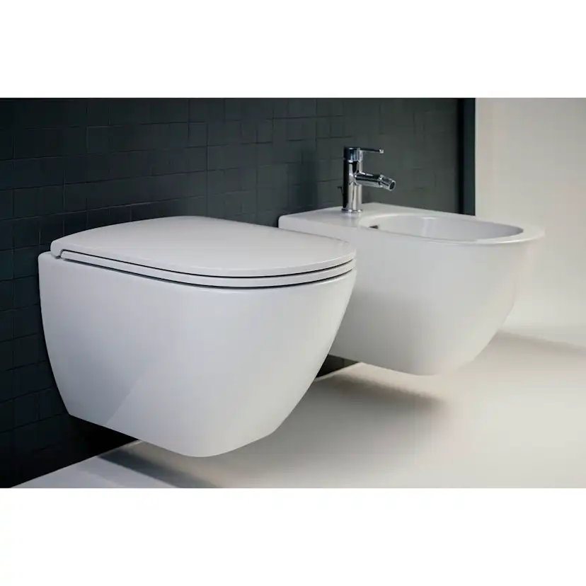 Vägghängd Toalettstol Laufen Lua 866080 Rimless inkl Mjukstängande Hårdsits